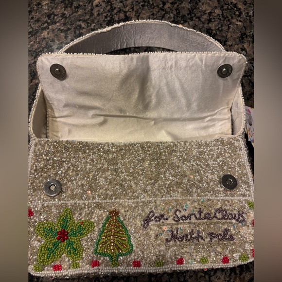 Handcrafted In India Viral TikTok Christmas Santa Beaded Bag Holiday RARE NWT - Picture 8 of 9